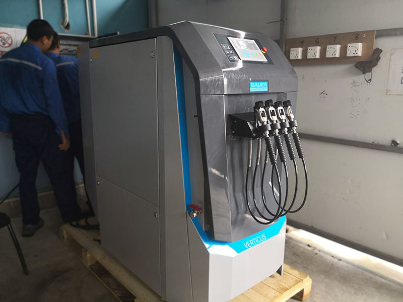 珠海長(zhǎng)隆海洋王國德國寶華壓縮機(jī)投入使用